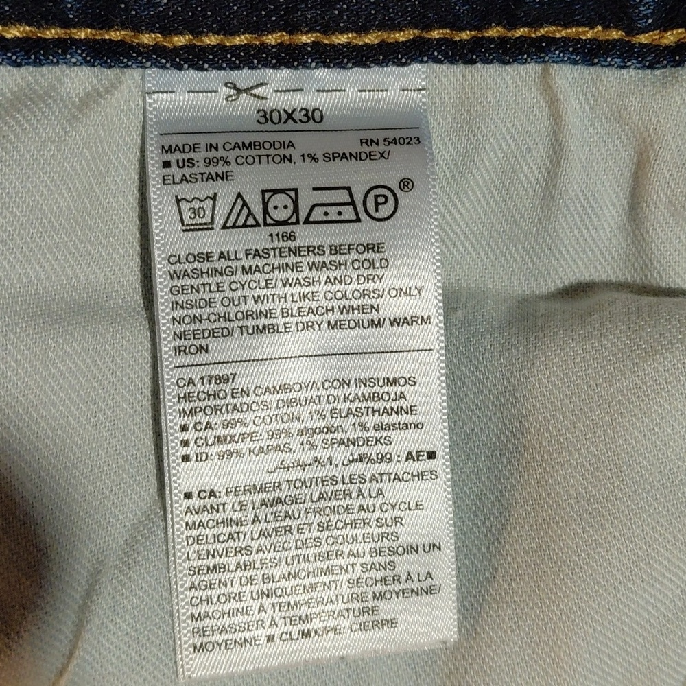 63756....Old Navy Straight leg Jeans Size 30X30, 9"Rise - Picture 6 of 6